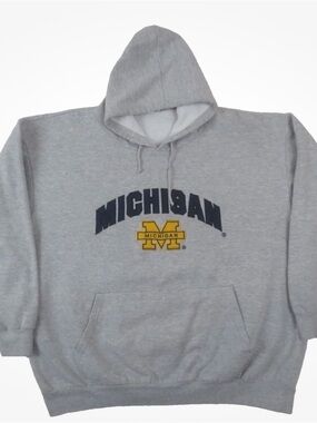 VINTAGE Michigan Wolverines Big Ball Sports Pullover Sweatshirt